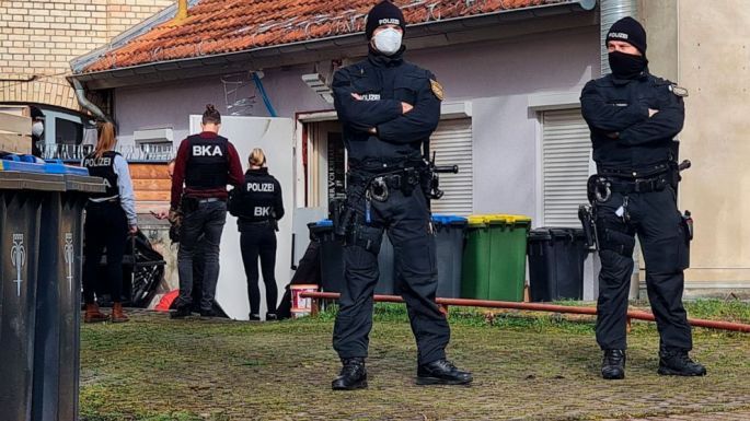 Elfogtak négy feltételezett terroristát Németországban