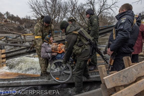 Újabb tömegsírt találtak az ukránok Kijev környékén