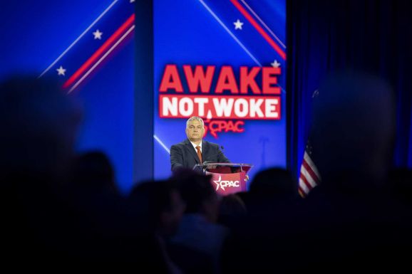 Orbán Viktor az amerikai konzervatívoknak: össze kell fogni