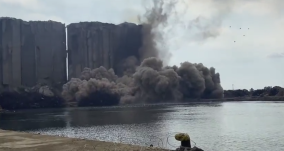 Összedőlt a 2020-as bejrúti robbanásban megsérült gabonatározók egy része