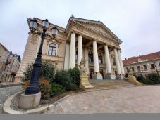 A Petőfi- és a Tamási-emlékév jegyében indul a Szigligeti Színház új évada