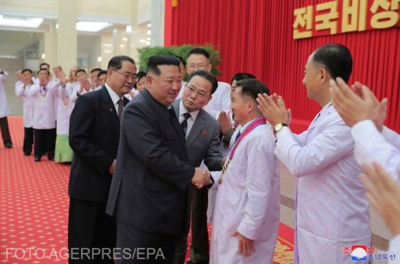 Észak-Korea bejelentette, hogy legyőzte a járványt