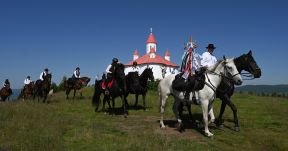 Újra lovas zarándoklatot szerveznek augusztus 20-án Perkőn