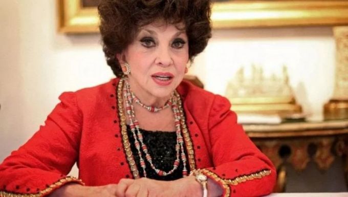 A 95 éves Gina Lollobrigida indul az olasz szenátusi választáson