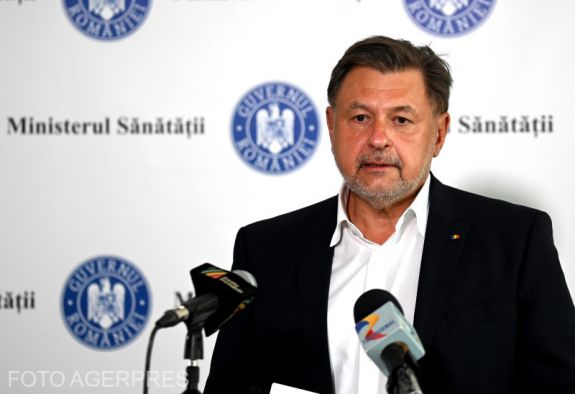 FRISSÍTVE – Összeférhetetlenséggel vádolta meg az egészségügyi minisztert egy USR-s képviselő
