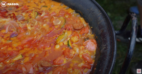 Az eső ellenére is megtelt a falumúzeum az örömfőzésre érkezőkkel