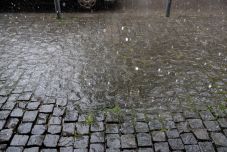 Nem lett felhőszakadás, kirúgták az Országos Meteorológiai Szolgálat vezetőit