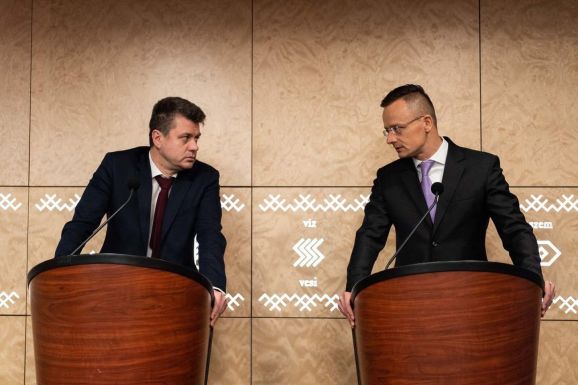 Szijjártó: Magyarország még csak tárgyalni sem hajlandó újabb energiaszankciókról
