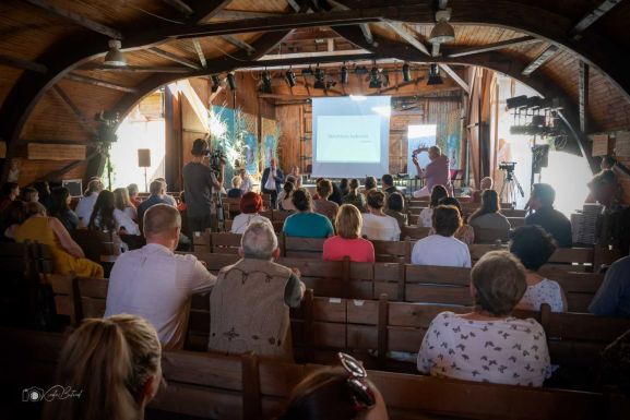 Ismét megtartják a Mikházi Szabadegyetemet: nyolc izgalmas szekcióval készülnek