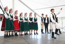 Új helyszínen, régi forgatókönyv szerint rendezték meg a település napjait Magyarlapádon