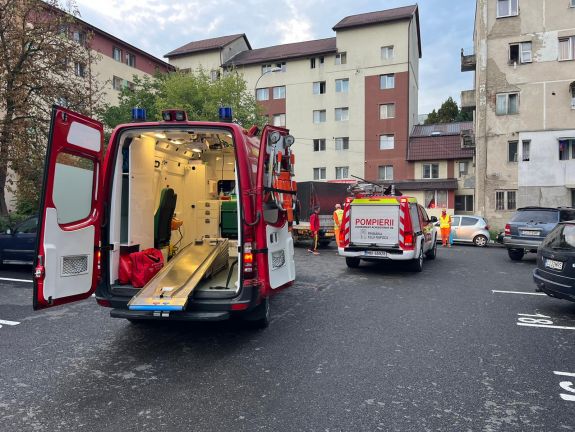 Kizuhant a negyedik emeletről és meghalt egy fiatalember Kolozsváron