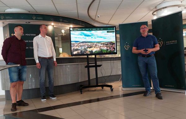 Bemutatták Csíkszereda új honlapját, nevet keresnek a Chatbotnak