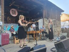 Elrajtolt a Méra Világzenei Csűrfesztivál