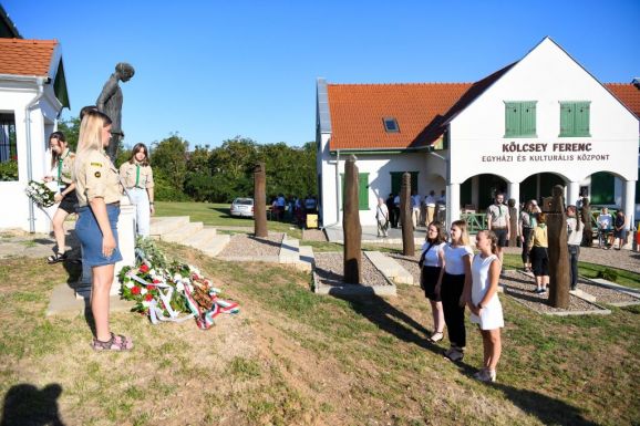 A 232 éve született Kölcsey Ferencre emlékeztek szülőfalujában, Sződemeteren