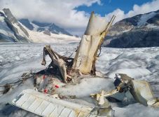 Megtalálták egy 1968-ban lezuhant repülőgép roncsait egy svájci gleccserben