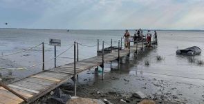 Viharjelzés idején fulladt a Balatonba a két és fél éves cseh kislány