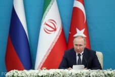 Putyin szerint két és fél százalékos lesz idén az orosz GDP csökkenése