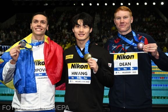 Rövidpályás úszó-vb: David Popovici ezüstérmet nyert 200 gyorson