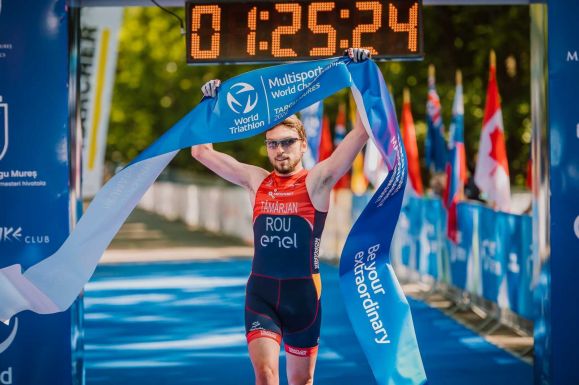 Mozgássérült, mégis biciklizik, úszik, szalad: 9 világbajnoki és 9 Európa-bajnoki címe van a csíkszeredai sportolónak