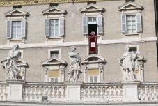 Ferenc pápa békét kért advent utolsó vasárnapján