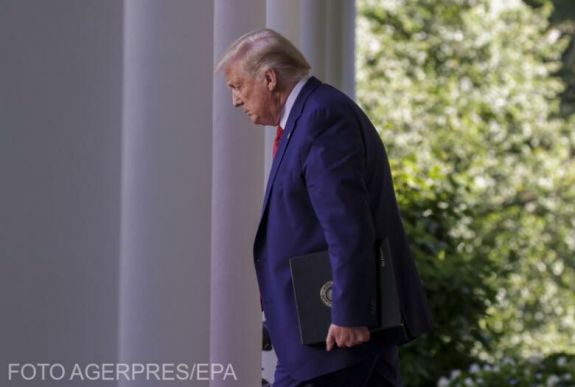 A bíróság leállította a Donald Trumptól legfoglalt iratok szakértői vizsgálatát