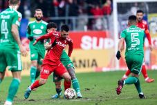 Feldühödtek az aradi szurkolók az UTA újabb vereségén