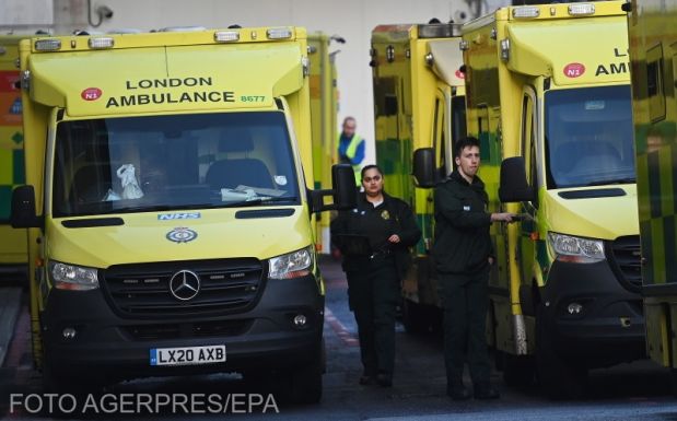 Nagyobb fizetésért sztrájkolnak a mentősök Angliában és Walesben