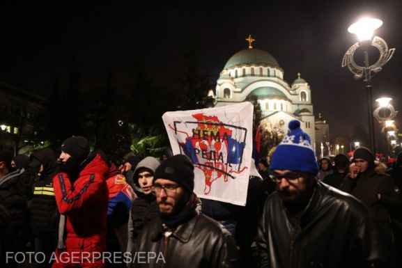A szerb elnök szerint Koszovóba utazása csak olaj lenne a tűzre