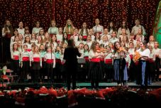 Karácsonyi varázs Kolozsvár Magyar Gyermekkórusával (VIDEÓ)