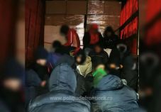 Több mint kéttucat illegális bevándorlót tartóztattak fel az nagylaki határőrök