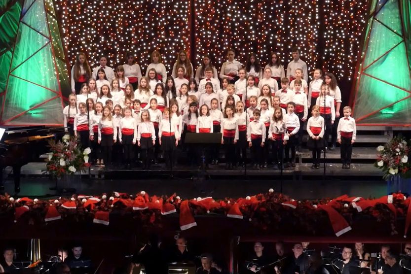 Kolozsvár Magyar Gyermekkórusa - Bárdos Lajos: Karácsonyi bölcsődal
