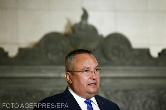 Ciucă: örüljünk ennek a karácsonynak, és magunk is ajándékozzunk örömet!