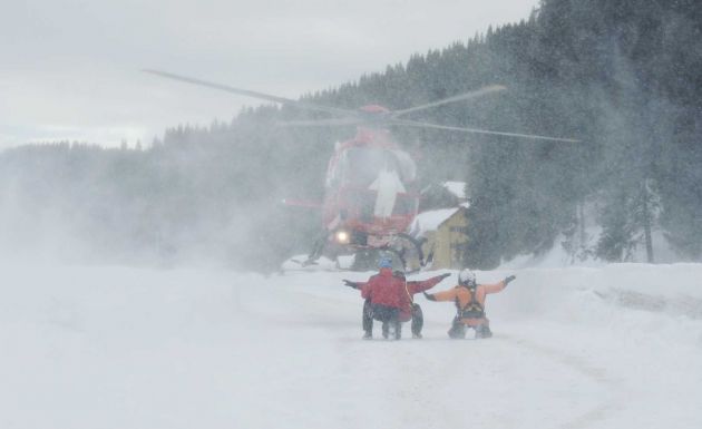 Nem adják fel: csütörtökön ismét elindultak a hegyimentők megkeresni az eltévedt ukrán menekültet