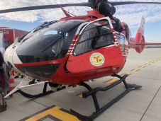 Mentőhelikopterrel szállították kórházba a favágás közben kómába esett háromszéki férfit