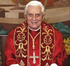 XVI. Benedekért imádkoznak az olasz templomokban és a közösségi oldalakon is