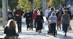 Felmérés: a romániaiak a drágulások és a szomszédban dúló háború miatt aggódnak a leginkább