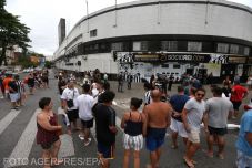 Százéves édesanyja is gyászolja Pelét