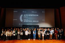 A sakktól a futballig – a legjobb csíkszeredai sportolókat díjazták