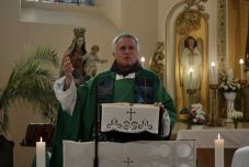 Erdélyi rászorulóknak is gyűjtött adományt az Emberi Méltóság Tanácsa