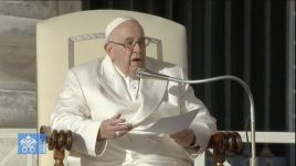 Ferenc pápa: béke nélkül mindannyian vereséget szenvedünk