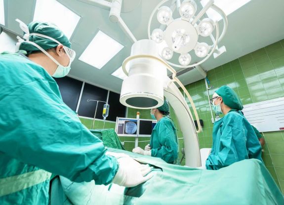 Közel 6 milliárd eurót költenek az egészségügyi ellátás minőségének javítására