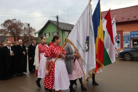 Beiktatták tisztségébe Bogdán Szabolcs János királyhágómelléki református püspököt