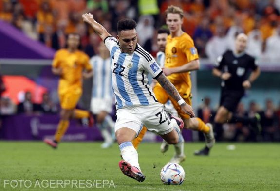 Argentin–holland dráma végén a dél-amerikaiak jutottak tovább