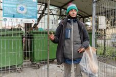 Hajléktalanság: intézményeken átívelő, megoldásra váró probléma 