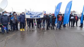 Több száz alumíniumipari dolgozó tüntetésen követelte az energiaárak korlátozását