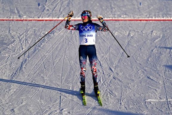 Peking 2022: Therese Johaug nyerte az első aranyérmet