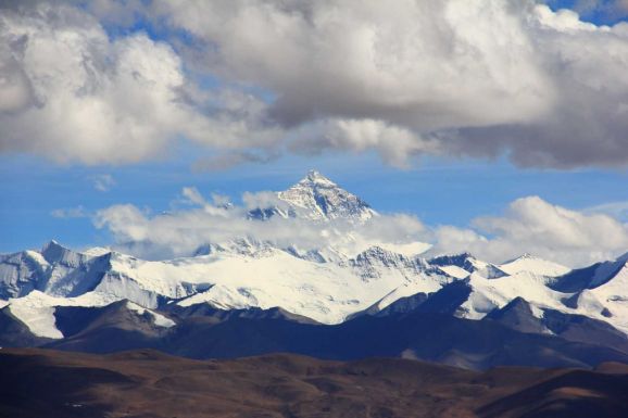 Gyorsan olvad az Everest és egyúttal a világ legmagasabban fekvő gleccsere