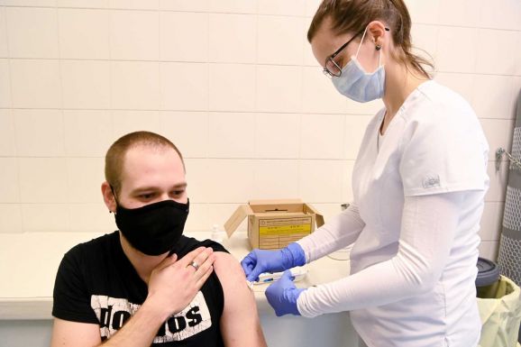 CNCAV: 10 843 személy kapta meg a koronavírus elleni vakcinát az elmúlt 24 órában