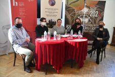 Fogyatékkal élő fiatalokon segít a szatmári színház és a filharmónia