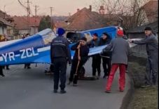 Kényszerleszállást hajtott végre egy kisrepülő Hunyad megyében